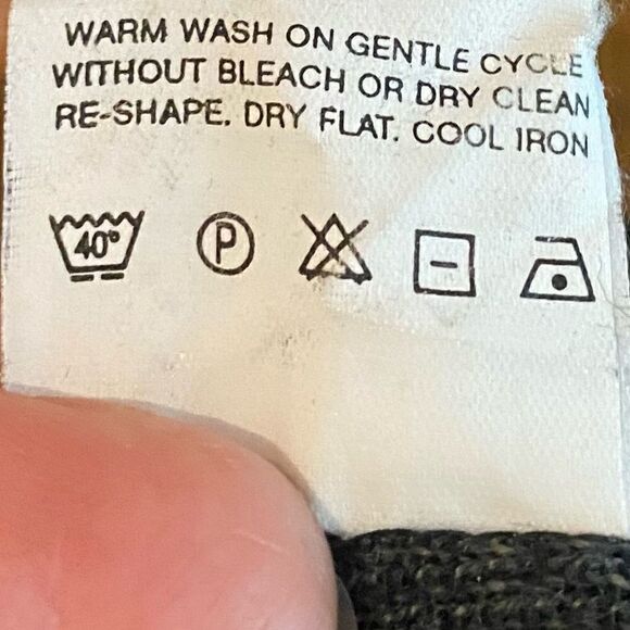 Gabicci Legato Men’s Sz XL Gray Wool Side Suede Diamond Pattern V-Neck Sweater - Picture 7 of 8